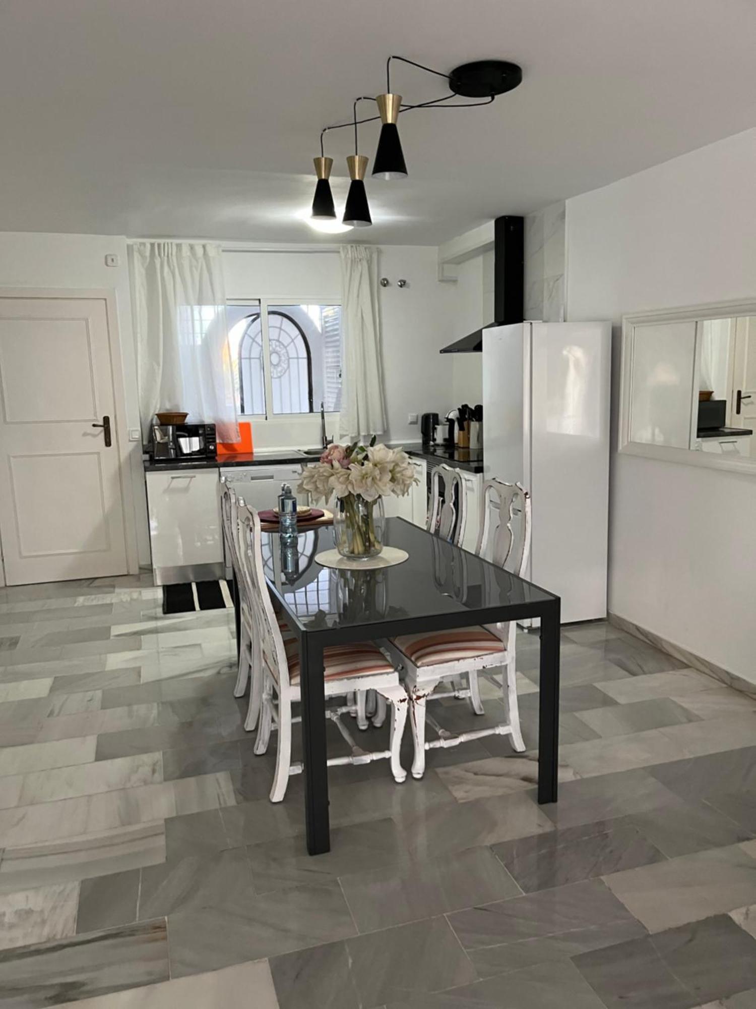 Estrelicia III Lägenhet Marbella Exteriör bild